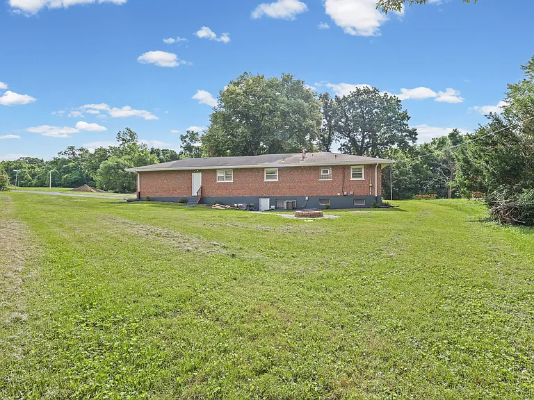 10325 Lookaway Dr — Photo 47