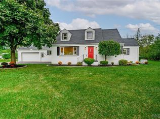 4873 Creek Rd, Lewiston, NY 14092