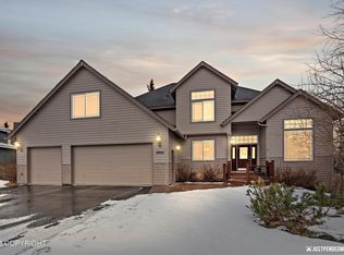 8924 Sahalee Dr, Anchorage, AK 99507