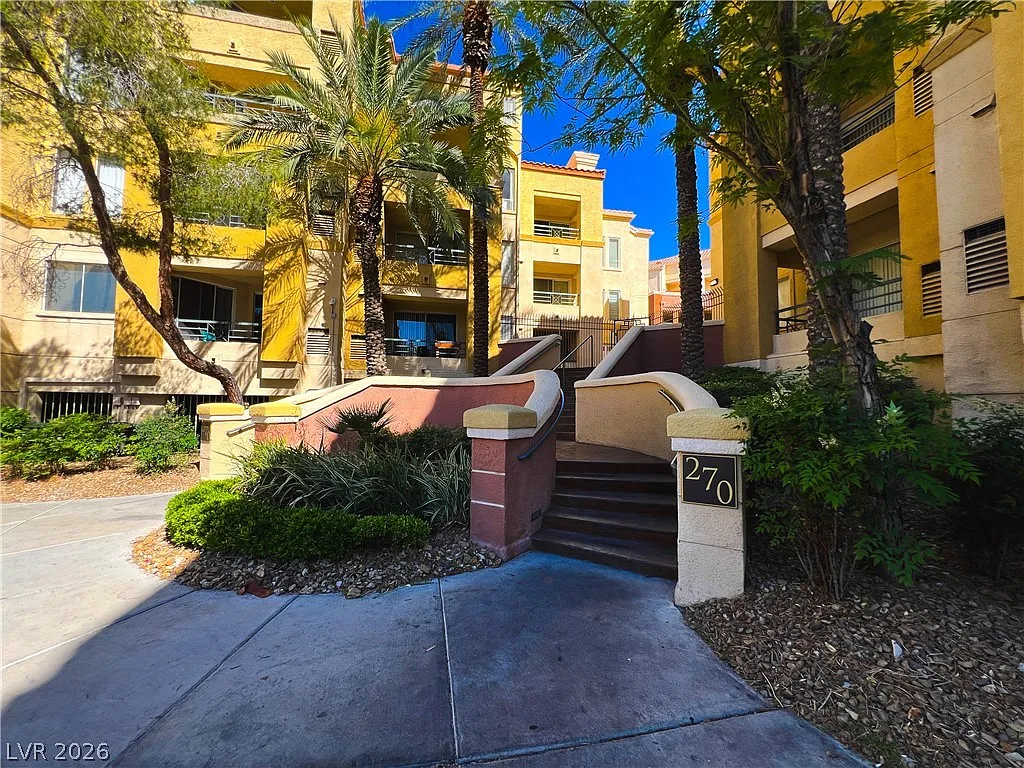 Building Photo - 270 E Flamingo Rd #222