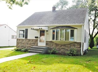 5313 W Tesch Ave, Milwaukee, WI 53220
