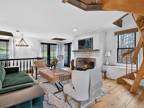 3rd image of 114 Newport Bridge Road