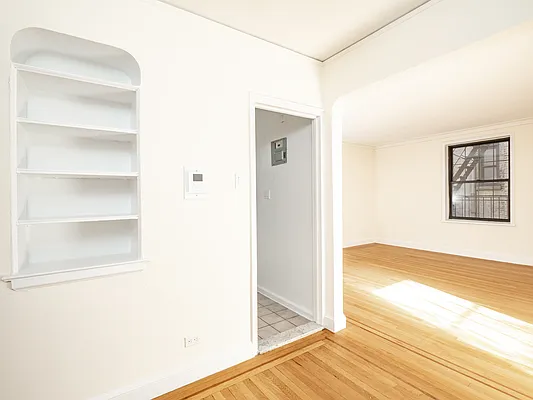 Rented by City Connections Realty | media 19