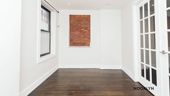 Rented by Nooklyn NYC LLC | media 52