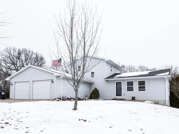 1577 N 1925th Pl, Paloma, IL 62359