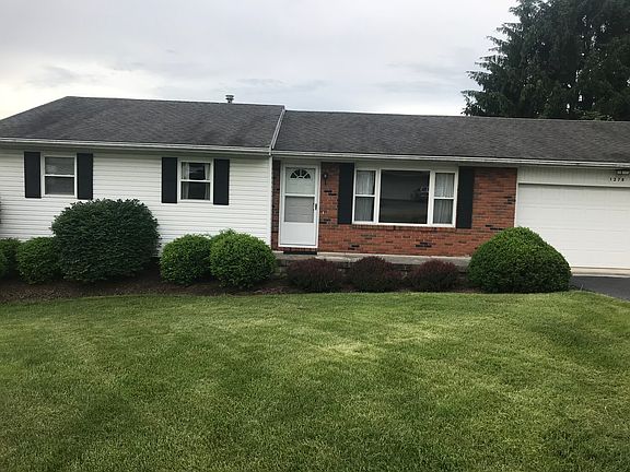3rd image of 1278 Betty Ln
