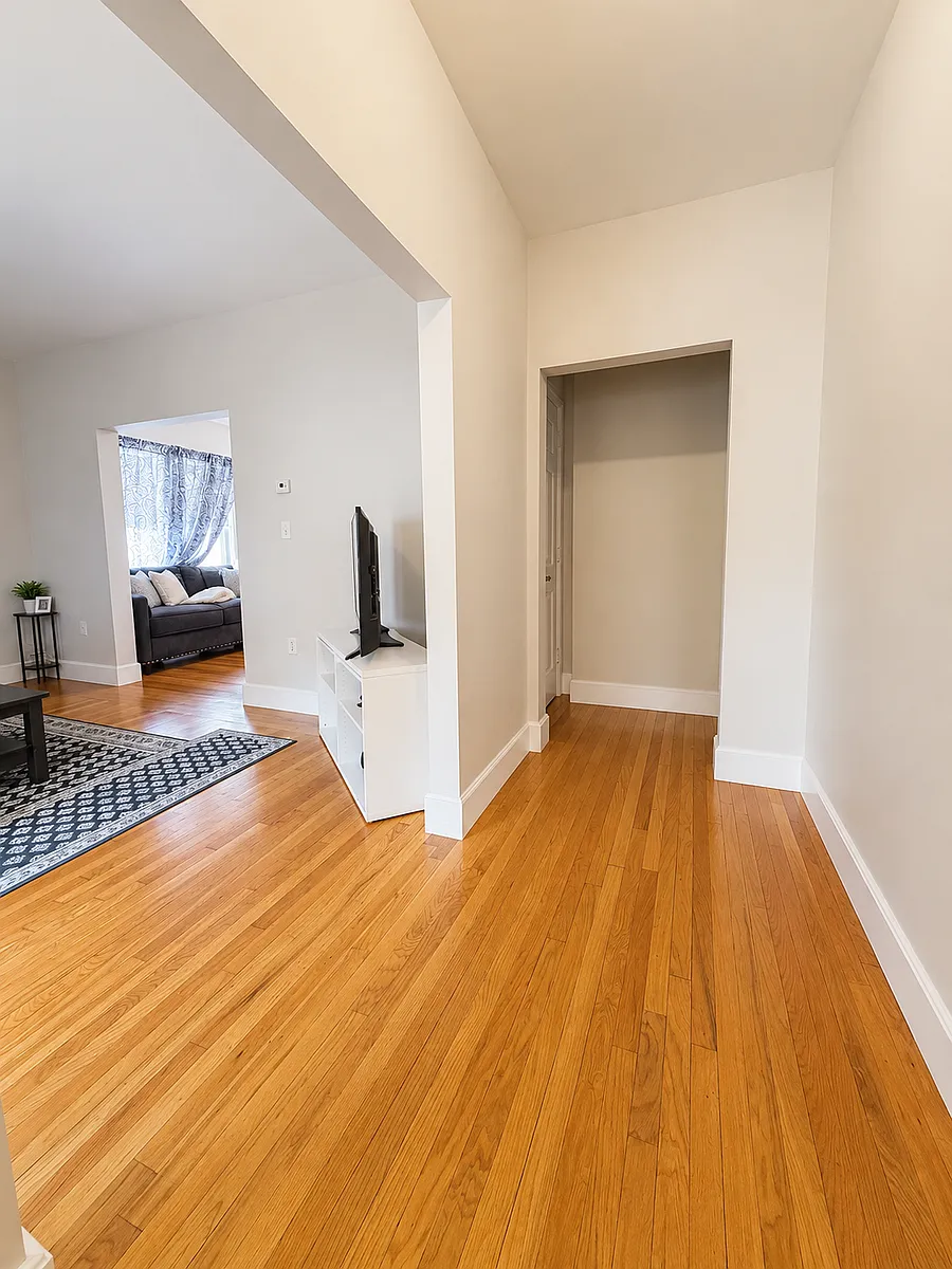 Building Photo - 62 Mount Vernon St #1