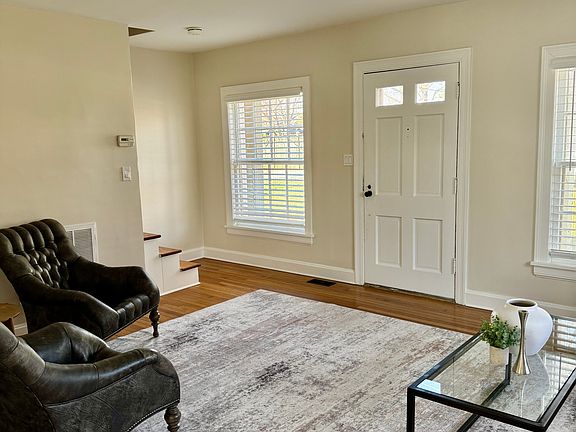 5th image of 3427 Marlborough Ave #1