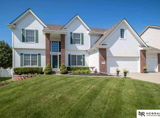 17622 Riggs St, Omaha, NE 68135