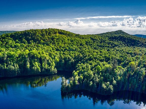 3rd image of 45 Twin Ponds Preserve