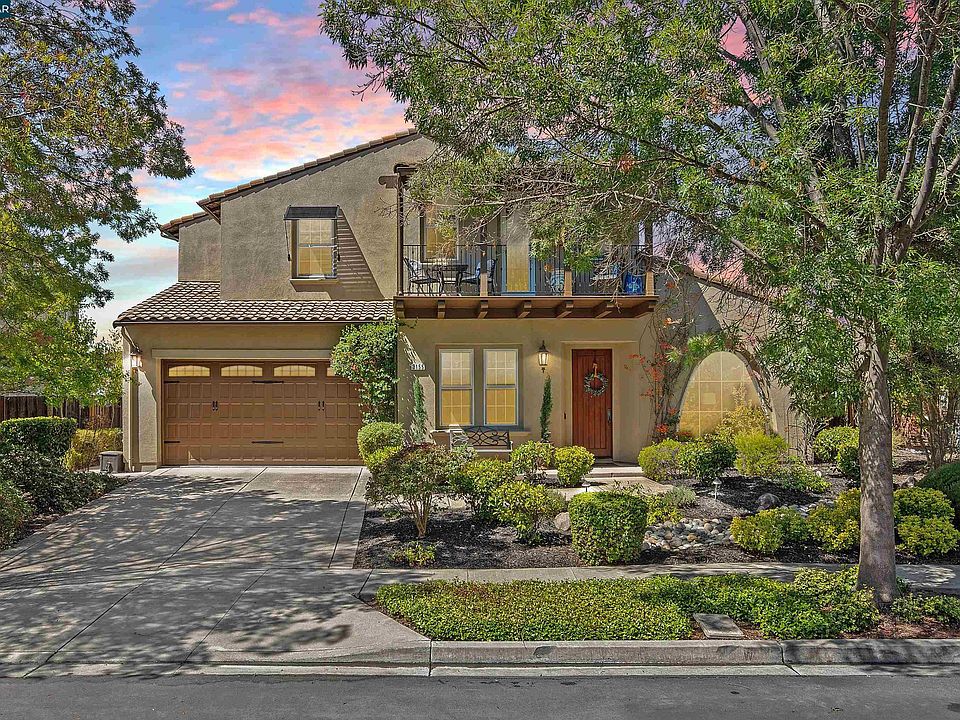 1st image of 3155 Martingale Dr