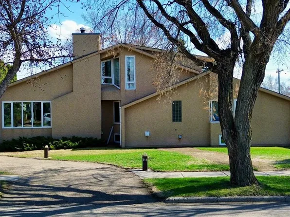 109 N 5th Ave W, Hanna, AB T0J 1P0
