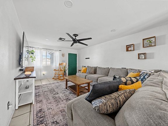 5th image of 2711 W 27th Ln