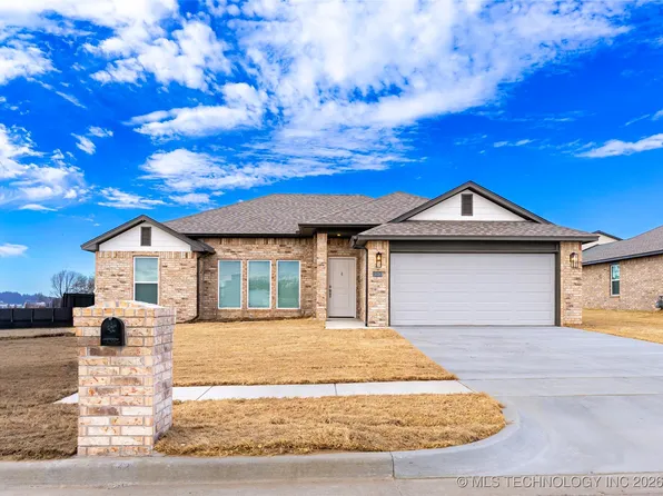 15030 S Poplar St, Glenpool, OK 74033