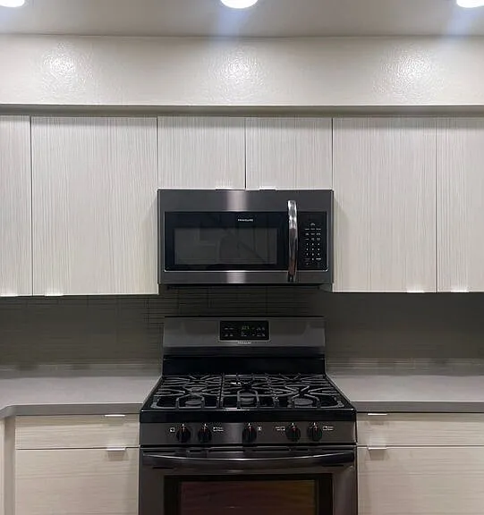 7327 Willoughby Ave #7 — Photo 19