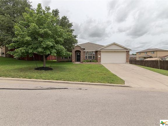 3rd image of 723 Cattail Cir