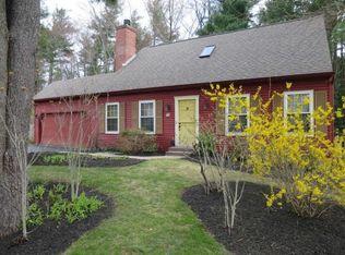 19 Old Coach Rd, Clifton Park, NY 12065
