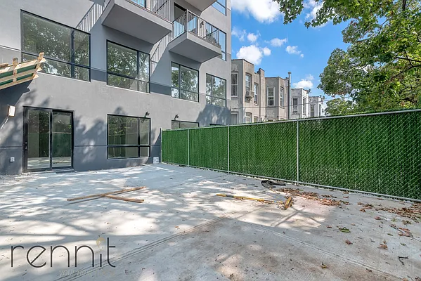 Rented by Rennit Inc. | media 11