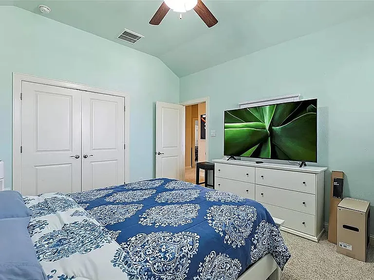 29559 Usonia Dr — Photo 3