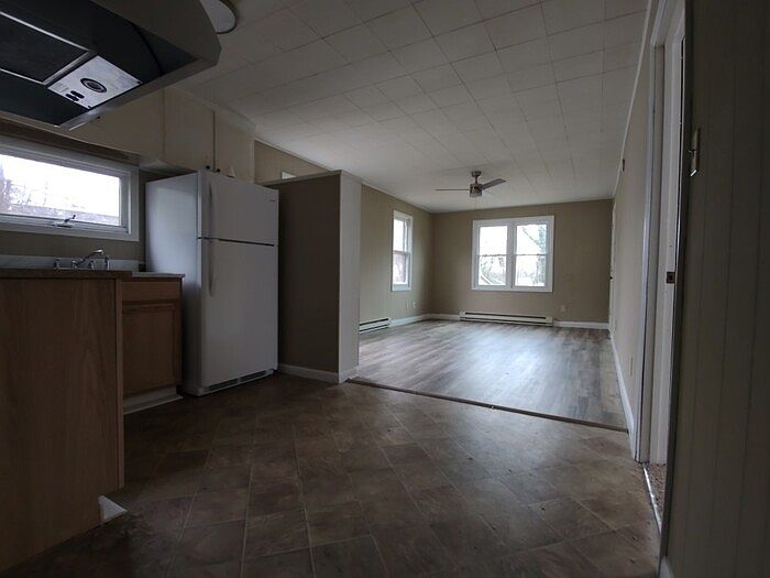 2nd image of 1014 Montgomery St