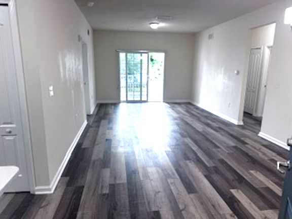 3rd image of 4959 Key Lime Dr Unit 207
