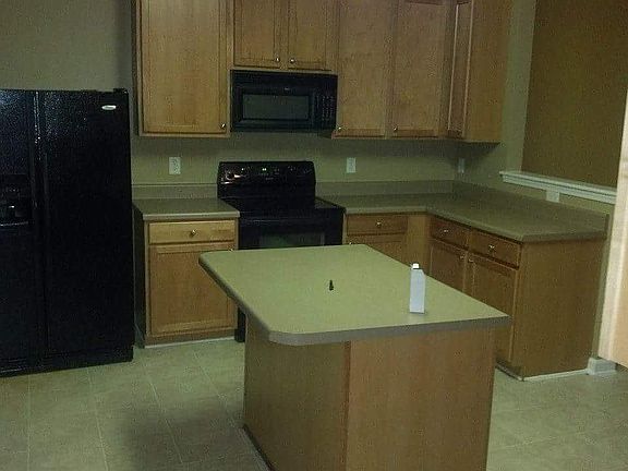 2nd image of 216 Lick Creek Ln
