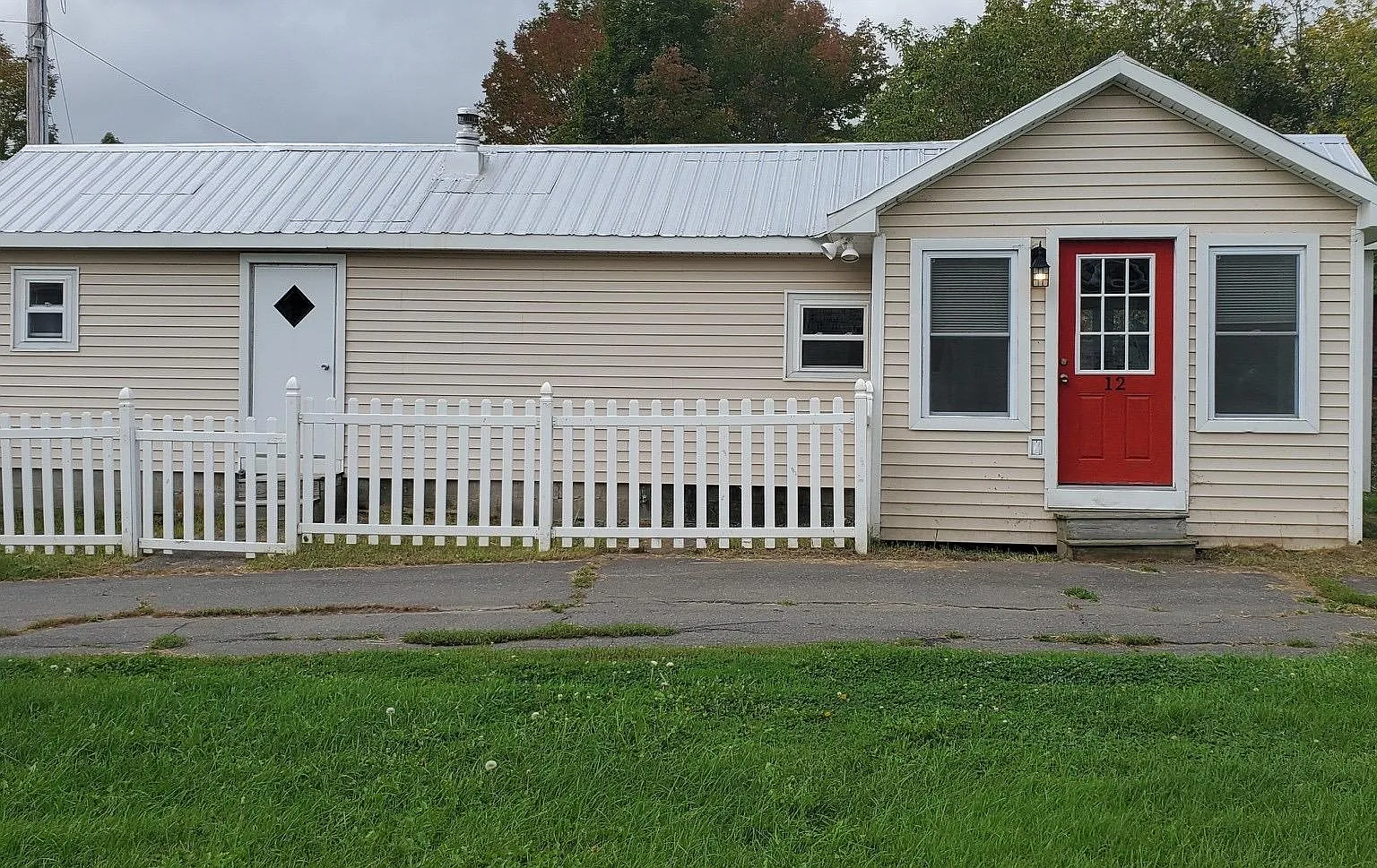 12 Horseshoe Ct — Photo 1