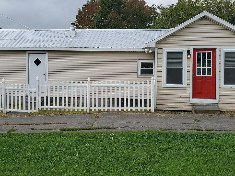 12 Horseshoe Ct