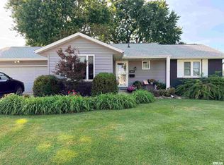 1103 Westminster Dr, Washington, IL 61571
