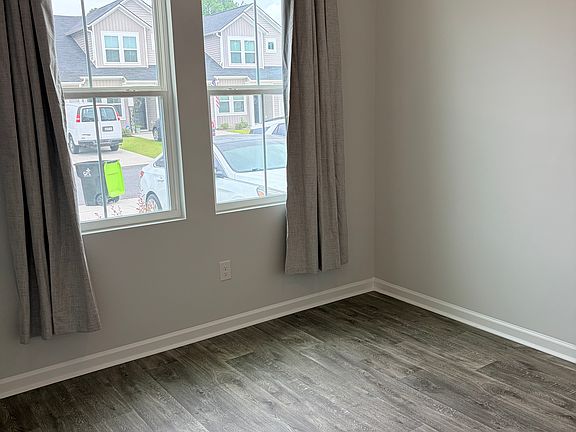 5th image of 209 Brackish Dr