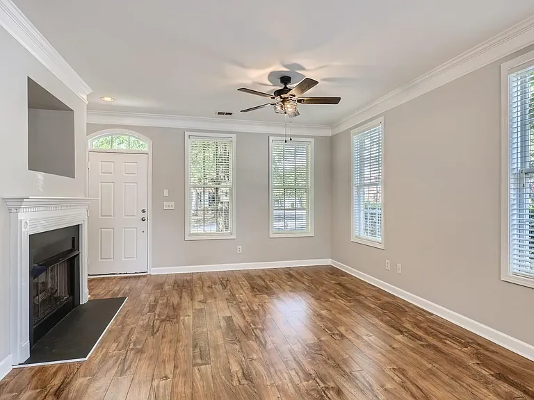155 Singleton Rd — Photo 2