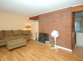 17 Andrew St, Green Brook, NJ 08812