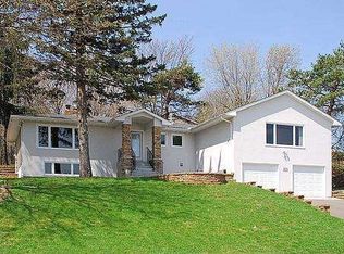 6920 Hillside Ln, Edina, MN 55439