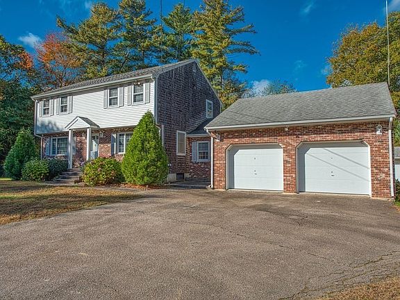 4th image of 251 Broadmeadow Dr