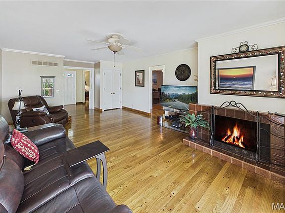 5th image of 3555 Meserta Ln