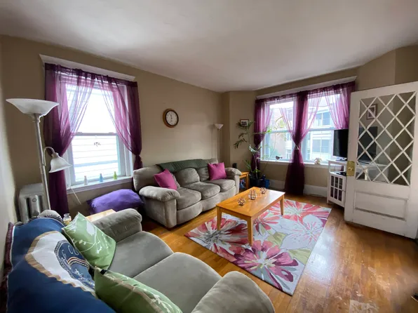 15 Parkman St Unit 3B, Brookline, MA 02446