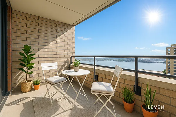 Sold by LEVEN Real Estate | media 1