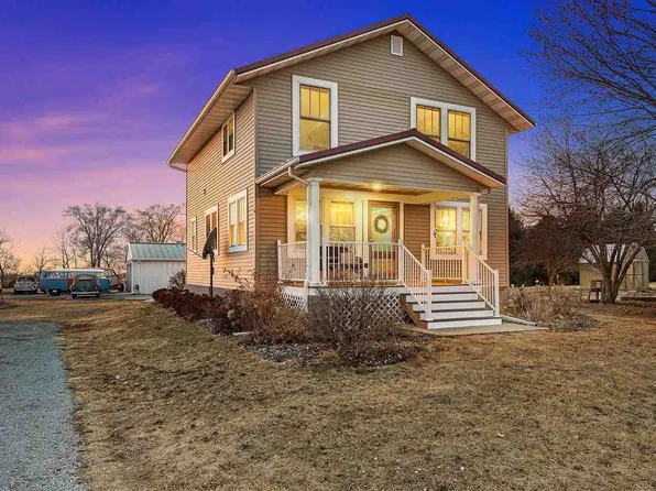 5305 American Legion Rd SE, Iowa City, IA 52240