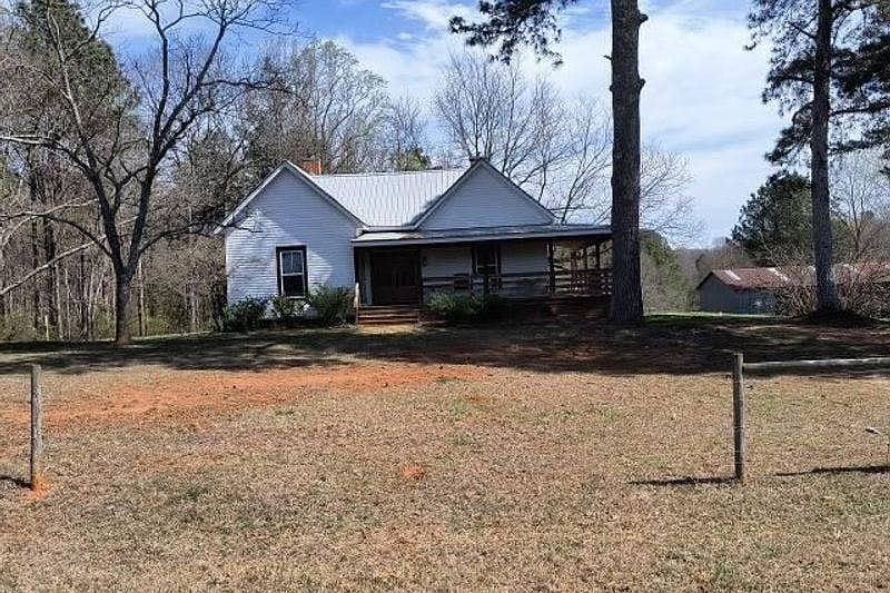 1st image of 2445 Lyle Field Rd