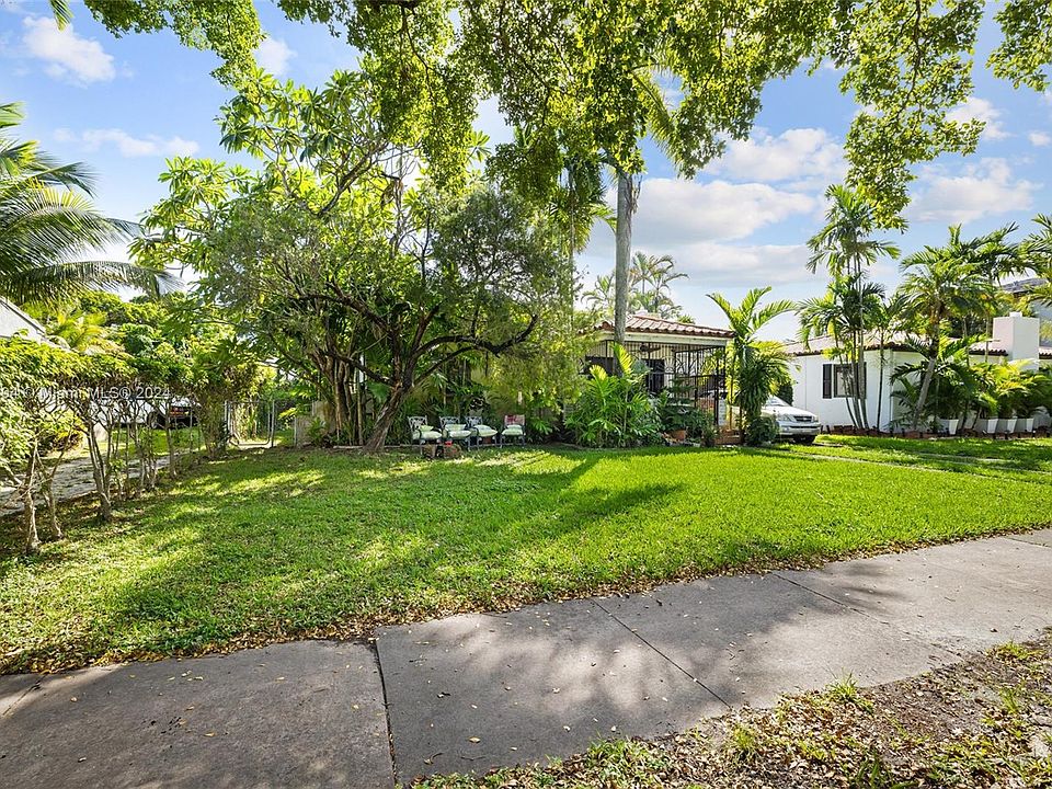 1st image of 524 Mendoza Ave