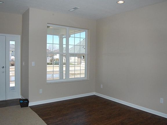 4th image of 138 Lakes At Cheshire Dr