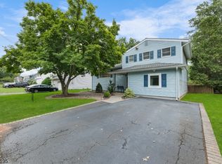6 Walnut St, Somerville, NJ 08876