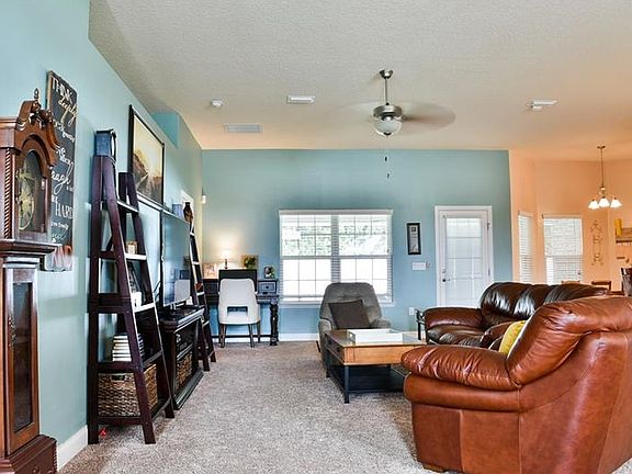 2nd image of 607 Elkhorn Fern Ln