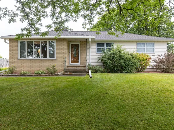 N3801 State Road 76, Hortonville, WI 54944