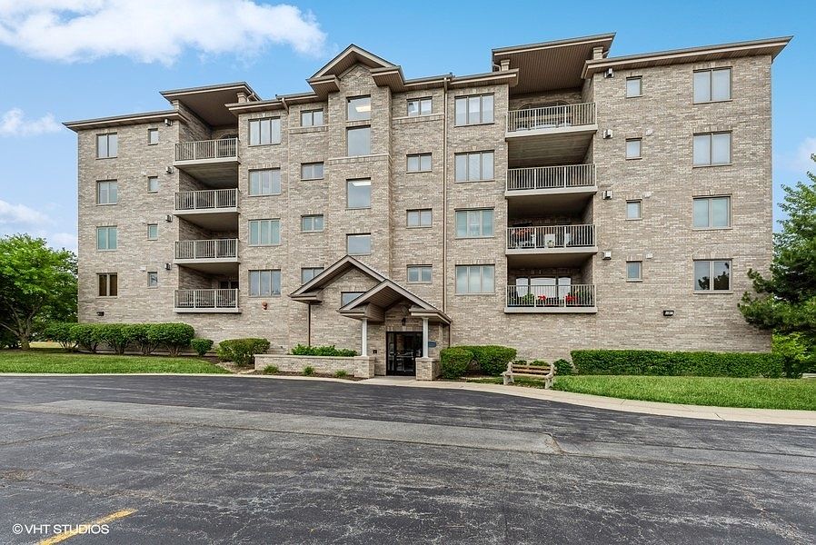 1st image of 11131 Waters Edge Dr Unit 4B