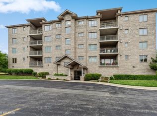 11131 Waters Edge Dr UNIT 4B, Orland Park, IL 60467