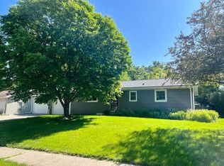1716 Maxwell Ave, Ames, IA 50010