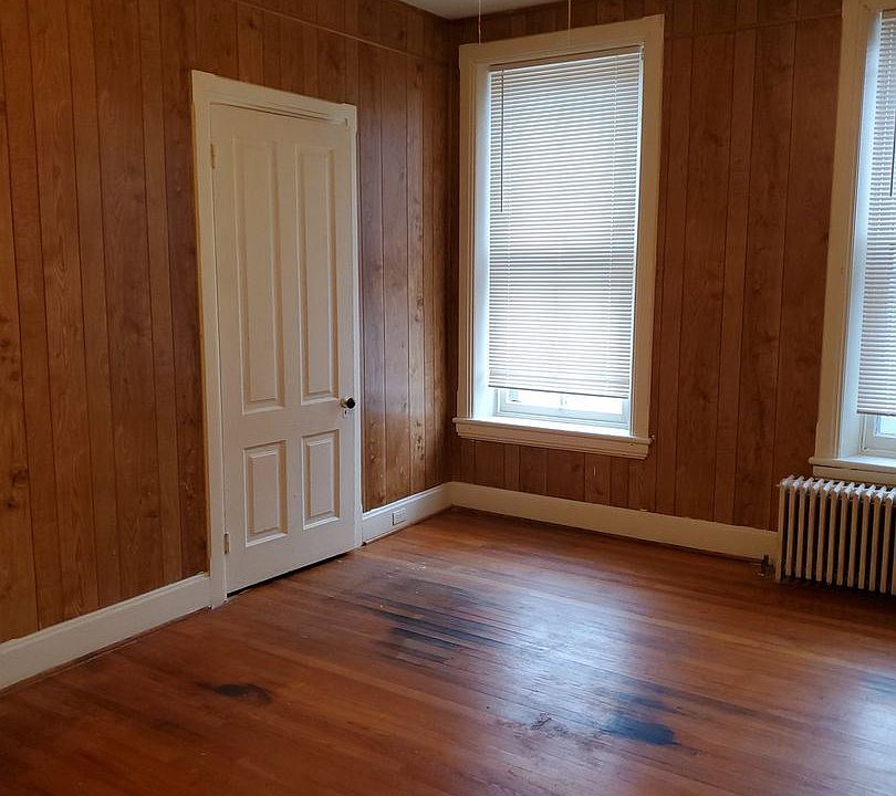 1st image of 211 W Franklin St #2W