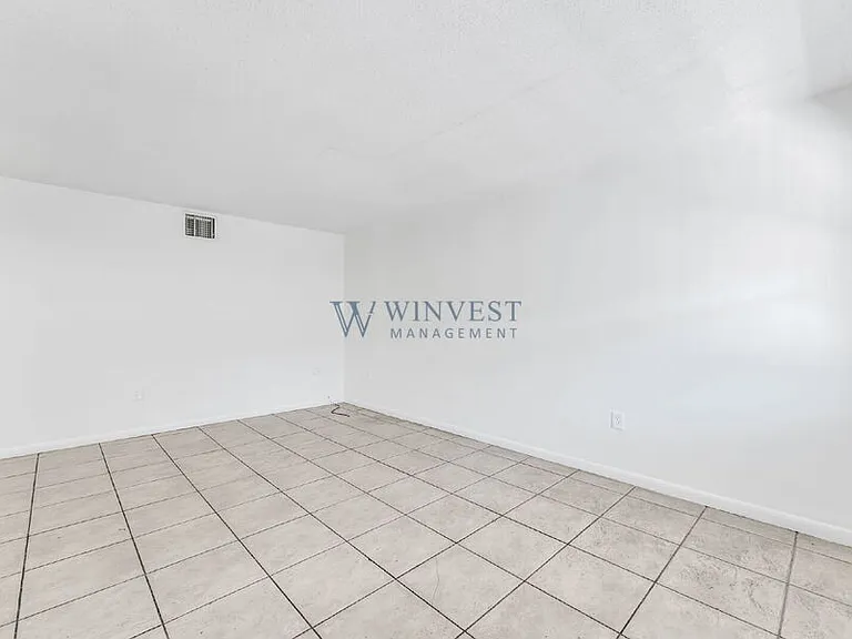 Presidential View Apartments — Photo 54