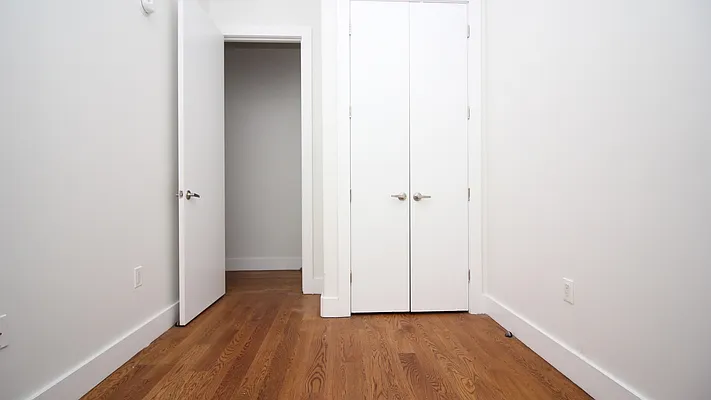 Rented by Nooklyn NYC LLC | media 30